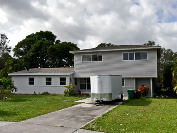 5411 FORT PIERCE BLVD